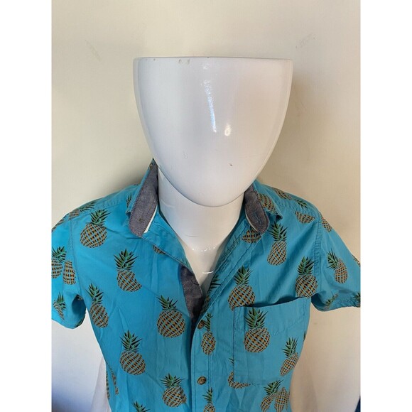 Free Planet Hawaiian PINEAPPLE Men’s Size Small Button Up Short Sleeve - Picture 5 of 8